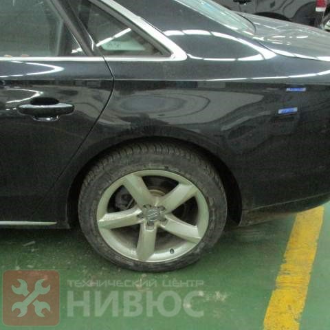  Задняя сторона на которой меняется подшипник